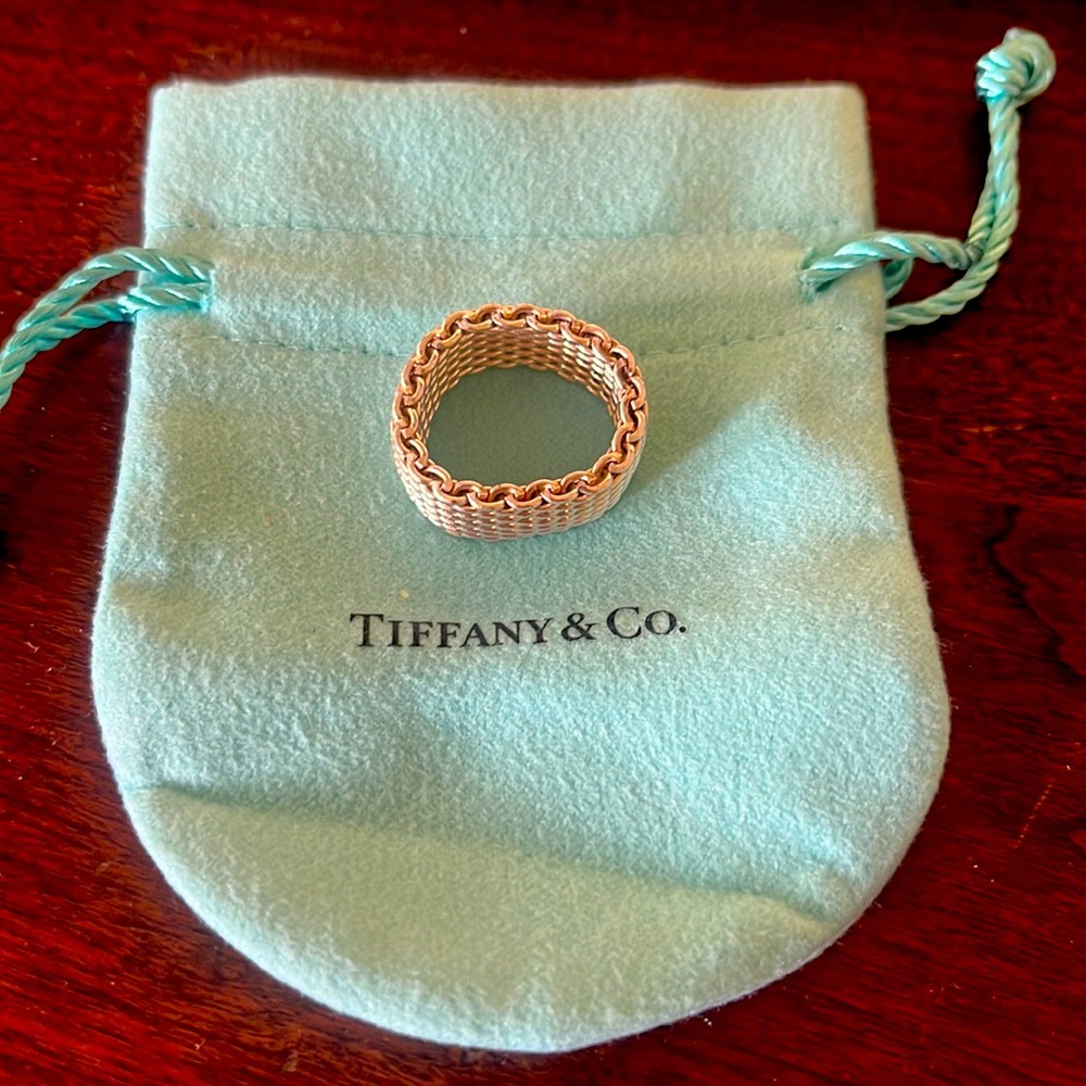 Tiffany Mesh silver ring with bag. Barely ever worn!